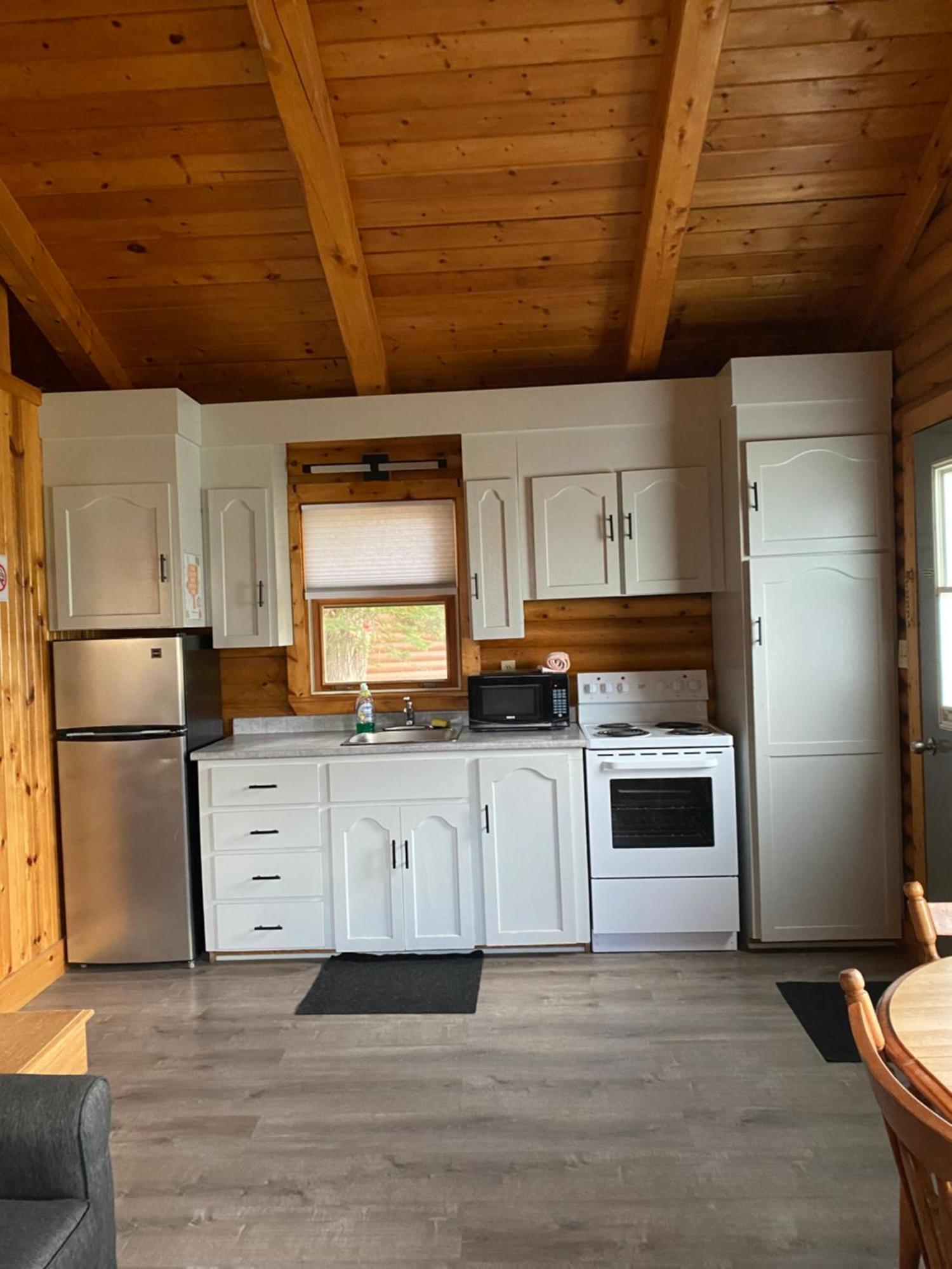 Adventures East Cottages And Campground Baddeck Inlet 외부 사진