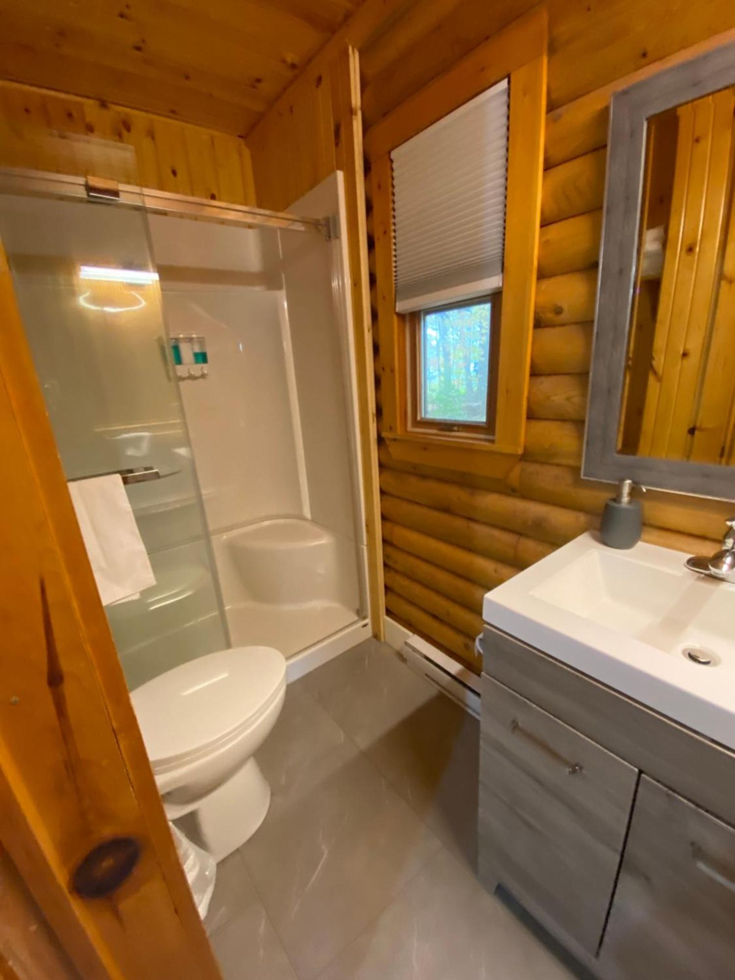 Adventures East Cottages And Campground Baddeck Inlet 외부 사진